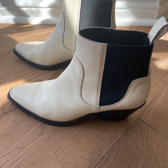 Everlane Western Boot - Picture 5 of 8